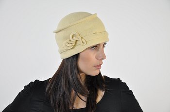 Vlnená čiapka Odolira žltá