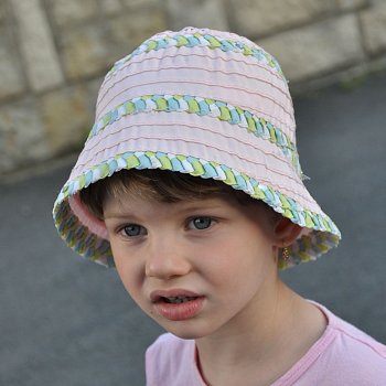 Dětský klobouček 7504